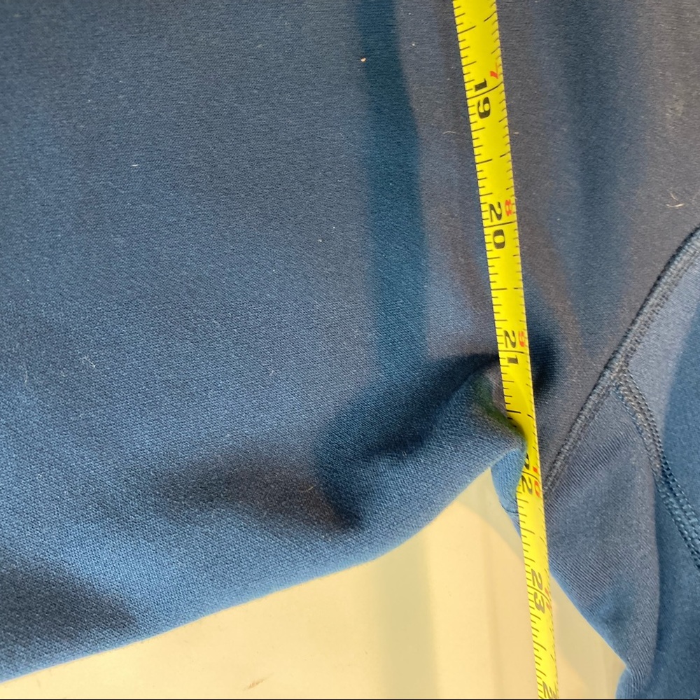 The north face blue hoodie pullover large
Some piling - Picture 5 of 7